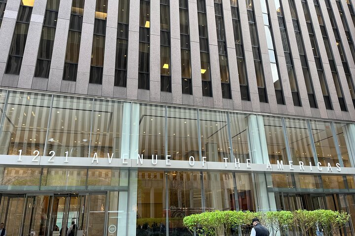 Private Devil Wears Prada Movie Sites Guided Tour - Photo 1 of 6